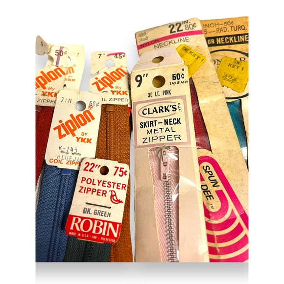 40 Lot VTG Assorted Neckline Jeans Jacket Sewing Zippers | J&P Coats Talon YKK - Picture 6 of 9